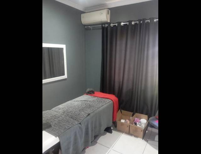 1 BEDROOM PROPERTY TO RENT IN UMHLANGA ROCKS